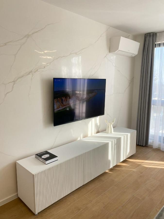 Mediterranea Complex - Luxury Apartment With Sea & Pool View! Varna Exterior photo