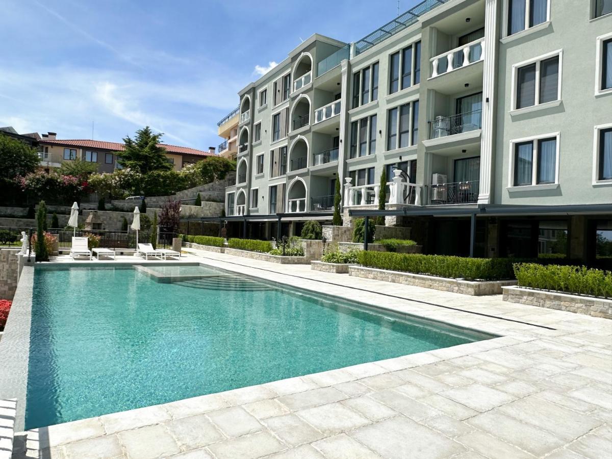 Mediterranea Complex - Luxury Apartment With Sea & Pool View! Varna Exterior photo