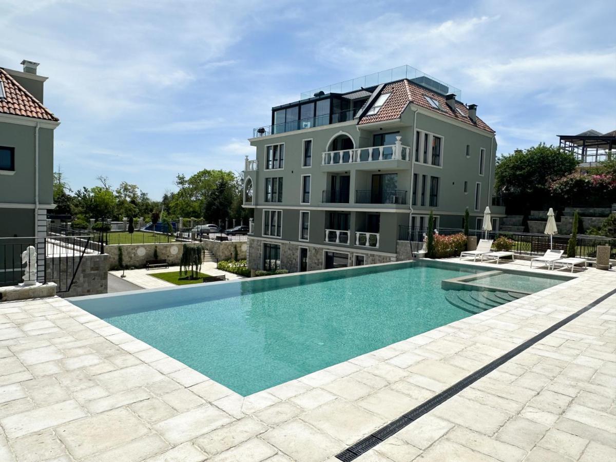 Mediterranea Complex - Luxury Apartment With Sea & Pool View! Varna Exterior photo